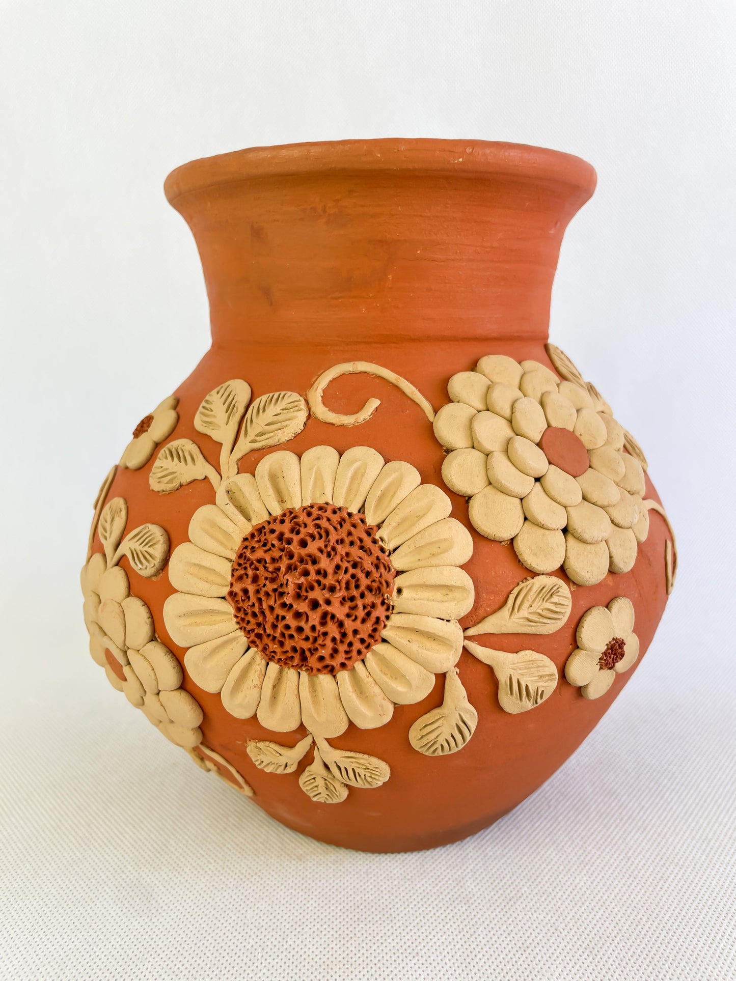 Velasco Oaxaca Pottery Vase Flower Vase Florero Barro Rojo Clay Filigrana Clay Embroidery